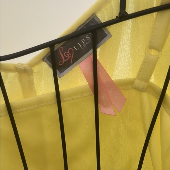 Dress - Picture 3 of 4